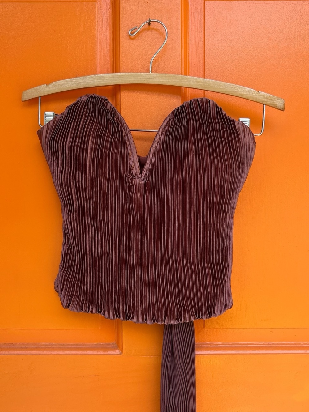 Missguided Deep Brown Pleated Strapless Sweetheart Crop Top